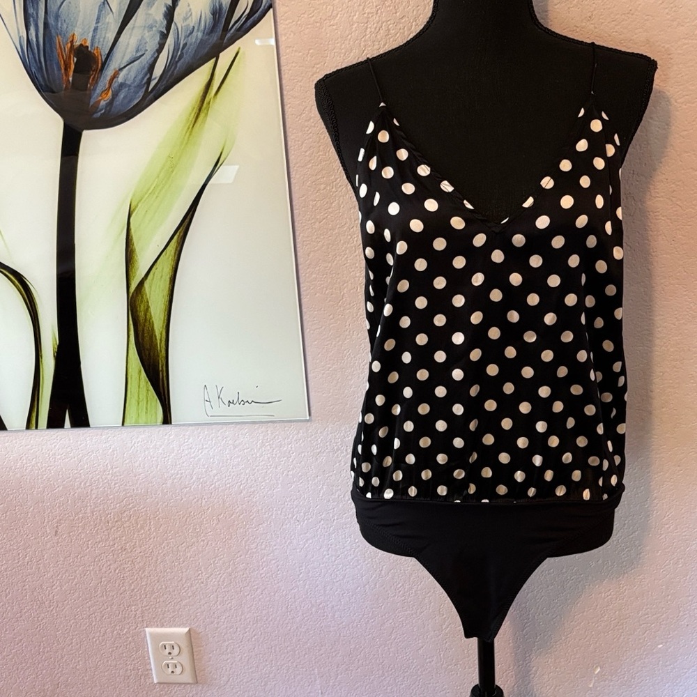 polka dot body suit size medium
